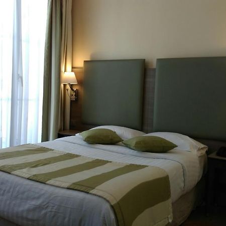 Mayflower Paris Luaran gambar