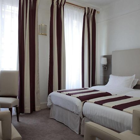 Mayflower Paris Luaran gambar