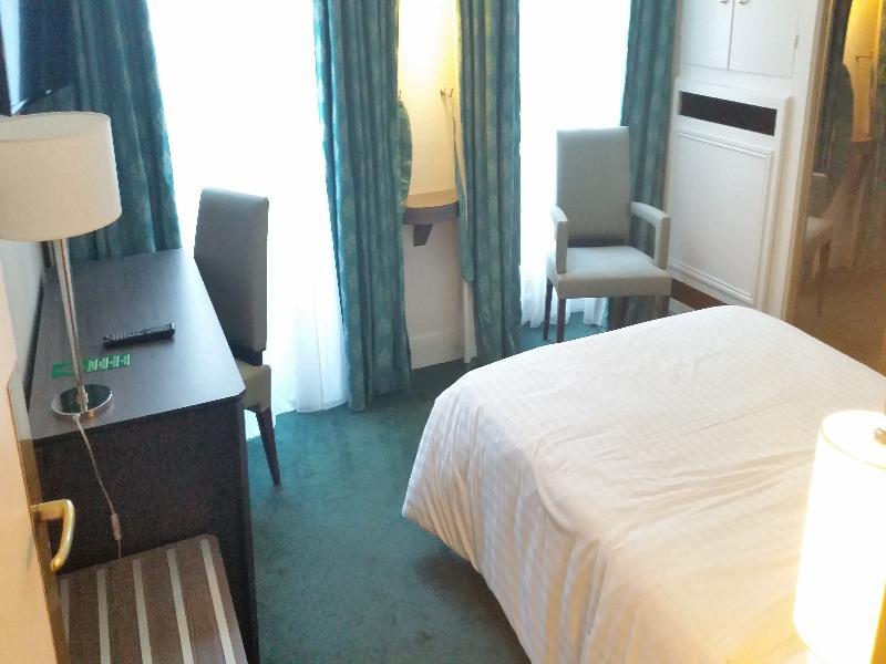 Mayflower Paris Luaran gambar