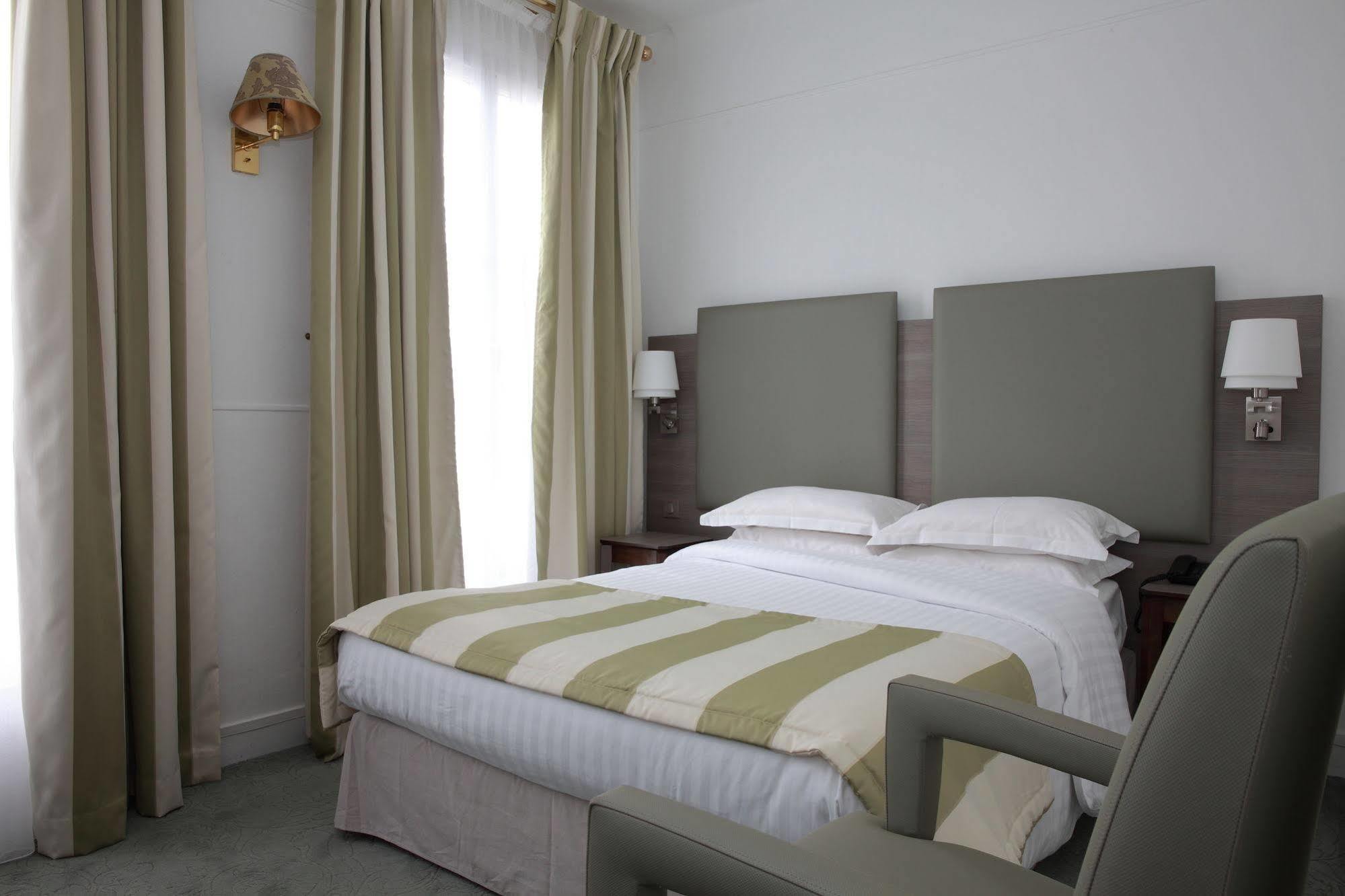 Mayflower Paris Bilik gambar