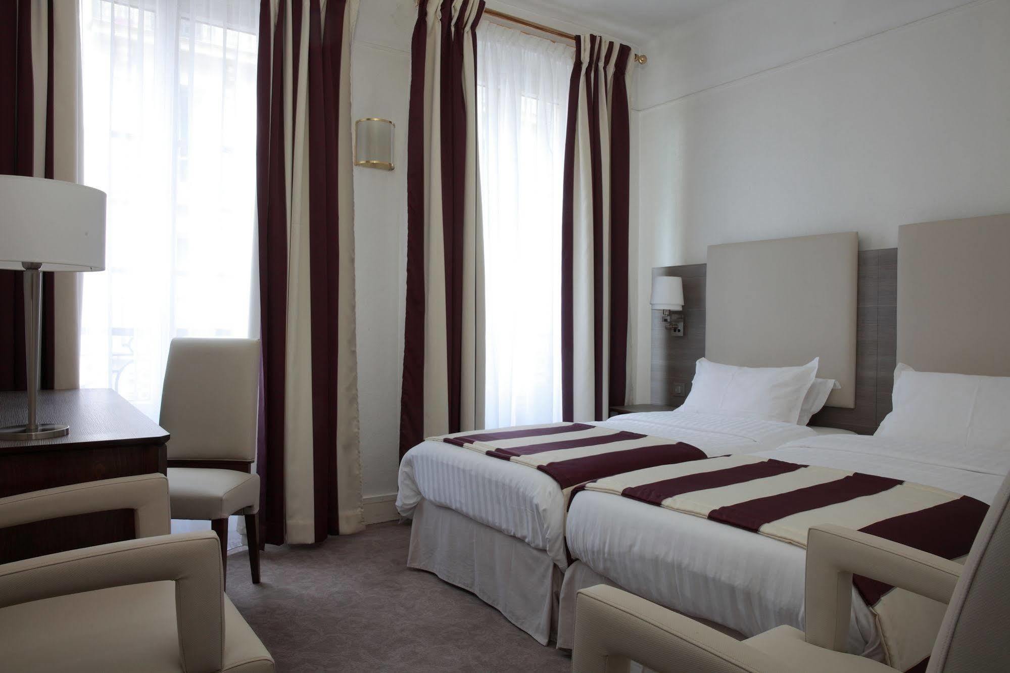 Mayflower Paris Luaran gambar